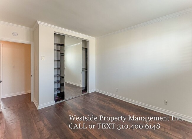 Building Photo - Controlled Access Complex | Townhouse 3BD/...