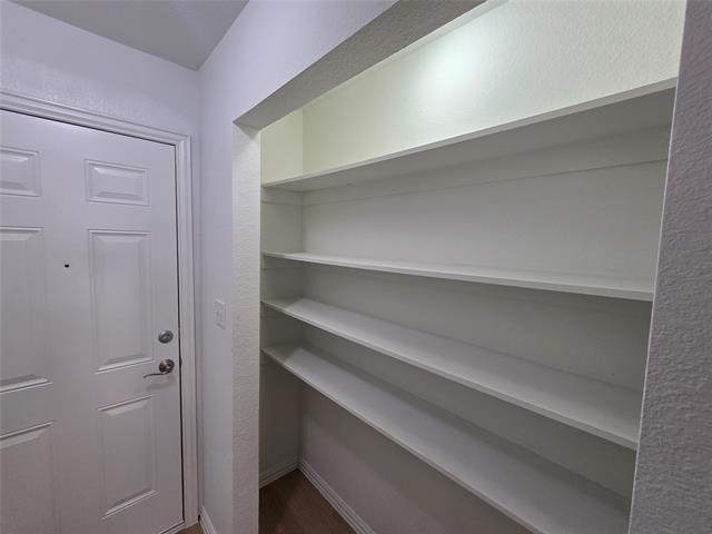 Building Photo - 2317 Bloomfield Dr