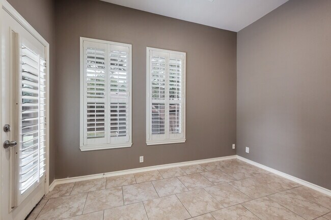 Building Photo - 6902 Terra Rye