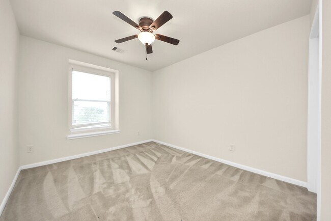 Building Photo - 19403 Tinway Ct