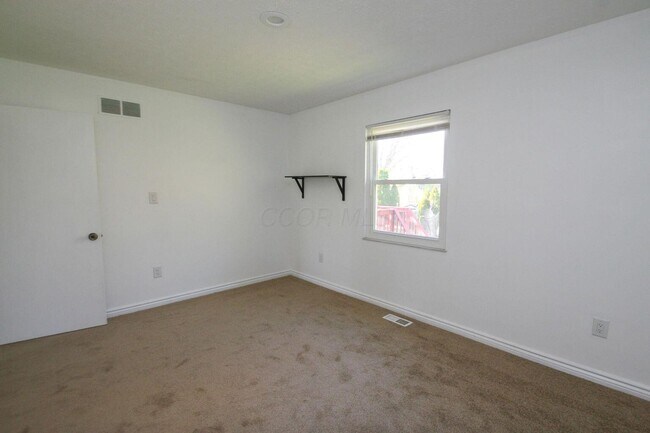 Building Photo - 1080 Arapaho Ave