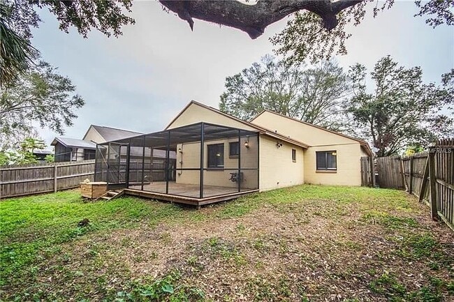 Building Photo - 2201 Grasmere Dr