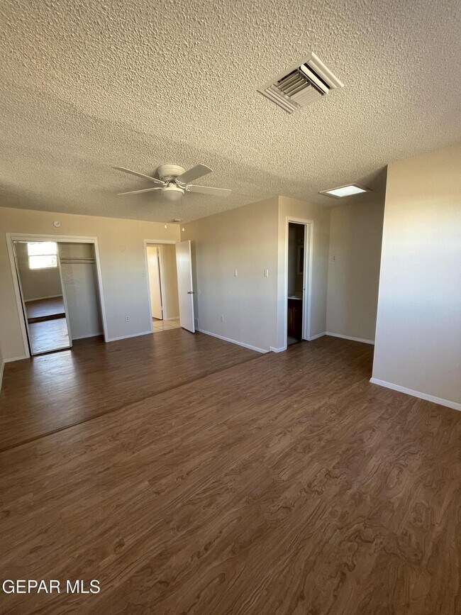 Building Photo - 4917 Ajax Ct