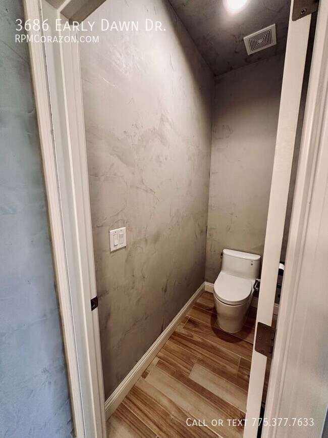 Building Photo - 3686 Early Dawn Dr