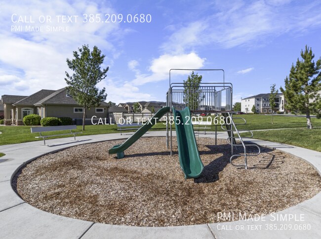 Building Photo - 189 W Ridge-P12