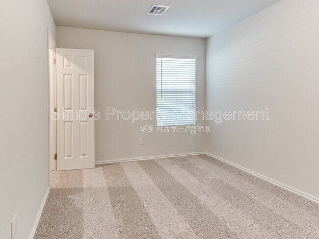 Building Photo - 11520 SW 12th St