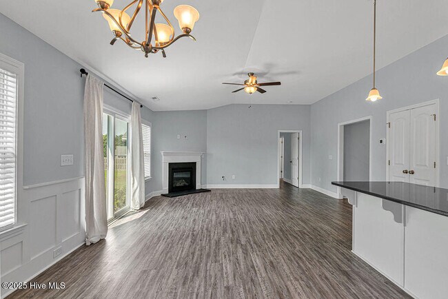 Building Photo - 203 Pastoral Ct
