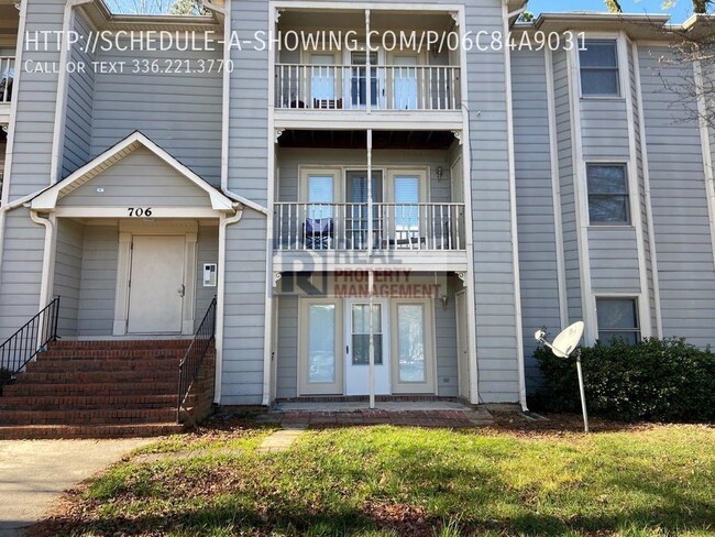 Building Photo - Pristine 2 Bed / 2 Bath Condo on Glendale ...