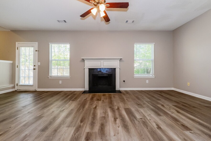 Building Photo - 2375 Marsh Rabbit Ln