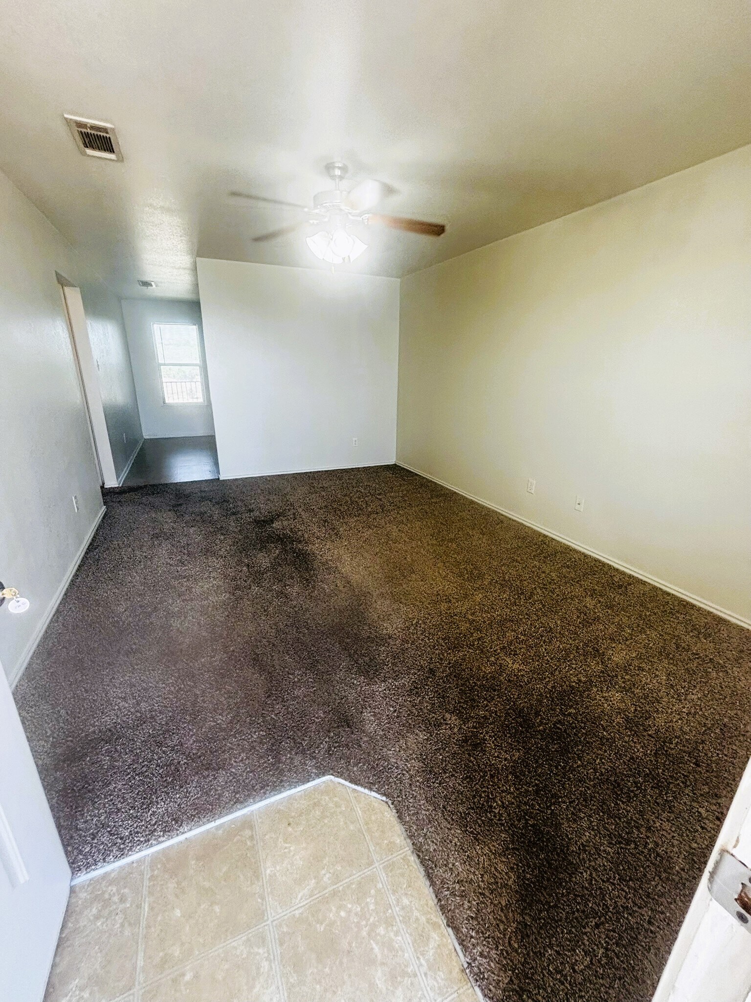 Building Photo - 503 Bermuda St