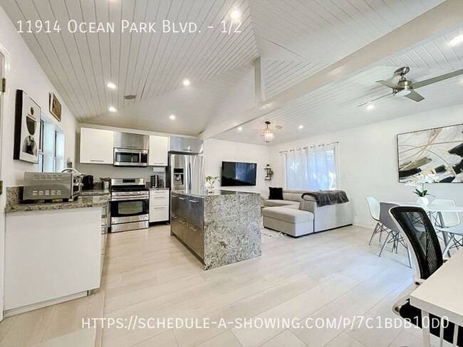 Primary Photo - Beautiful Zen inspired newly remodeled 1 B...