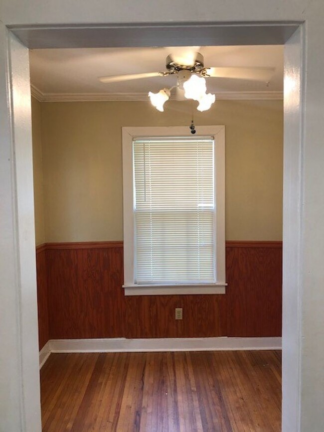 Building Photo - 148 Barnett Pl