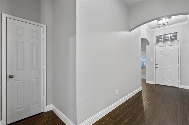 Building Photo - 1432 Castlegar Ln