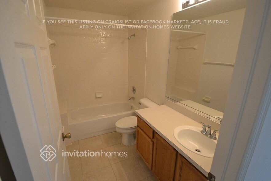 Building Photo - 4815 Mirabella Pl