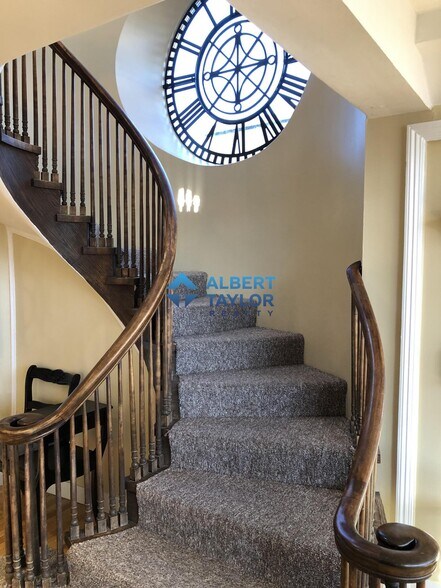 Building Photo - 110 Beacon St