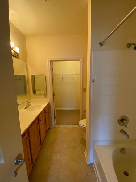 Building Photo - 2665 Prosperity Ave