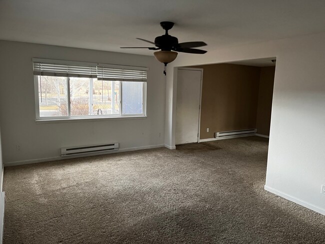 Building Photo - 2931 Virginia Dale Dr