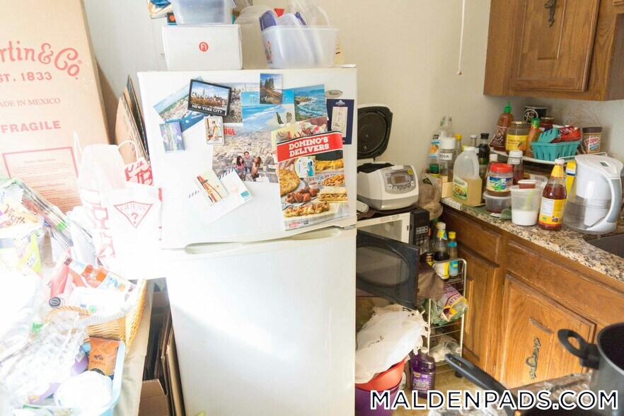 Building Photo - 349 Pleasant St