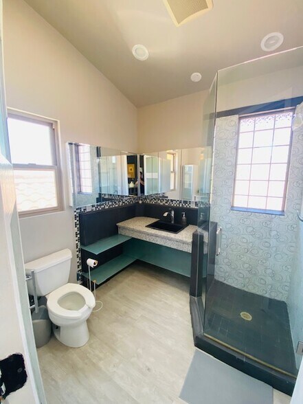 Building Photo - 4784 Mount Almagosa Dr