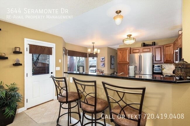 Building Photo - 3644 Seramonte Dr