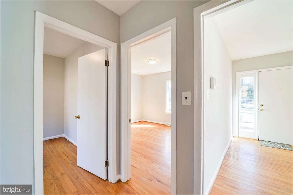 Building Photo - 1912 S Glebe Rd