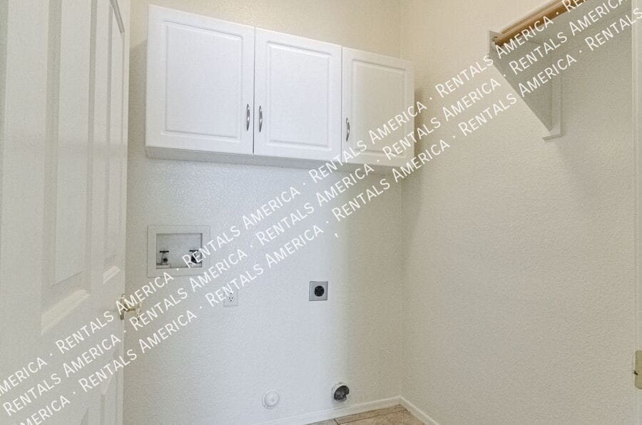 Building Photo - 2312 W Mystic Mountain Dr