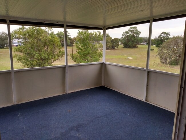 Building Photo - 2 bedroom 2 bathroom adorable house for rent