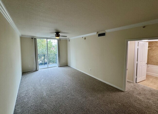 Building Photo - 600 S Dixie Hwy