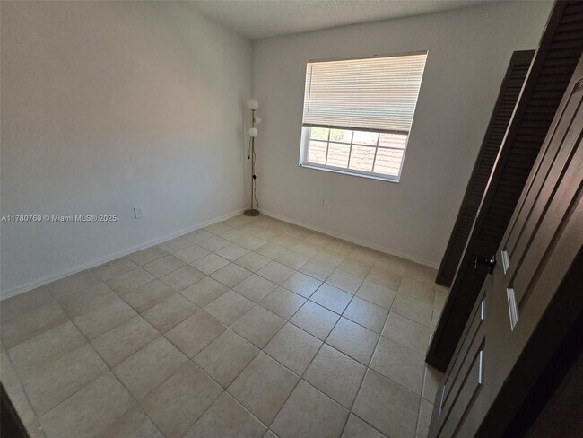 Building Photo - 8332 NW 195th Terrace