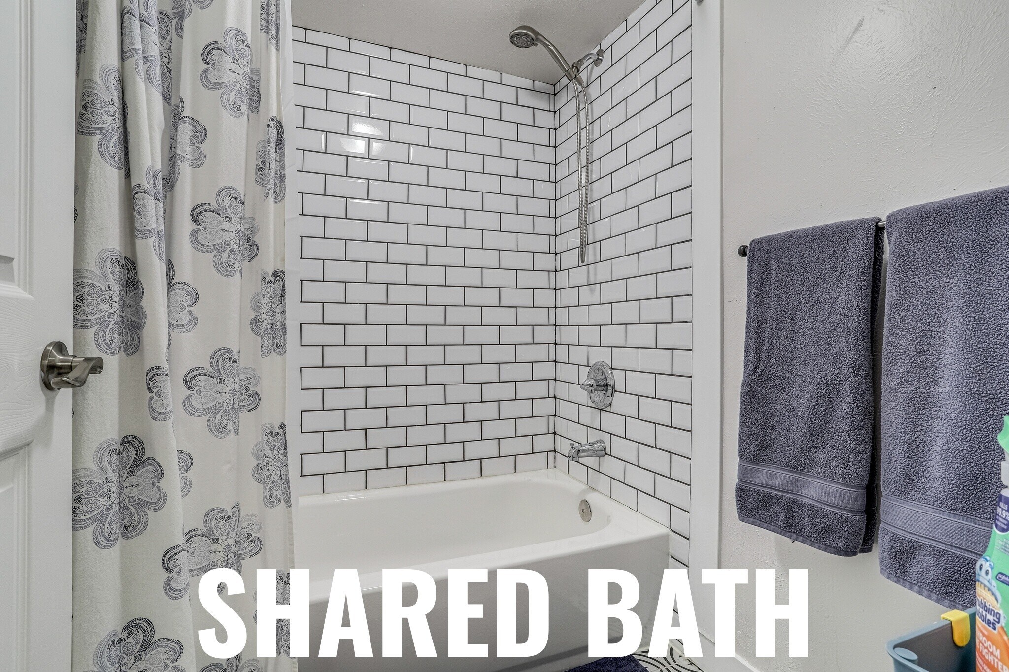 Building Photo - 2860 S Golden Way