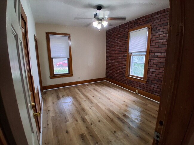 Building Photo - 205 E Phoenix Ave