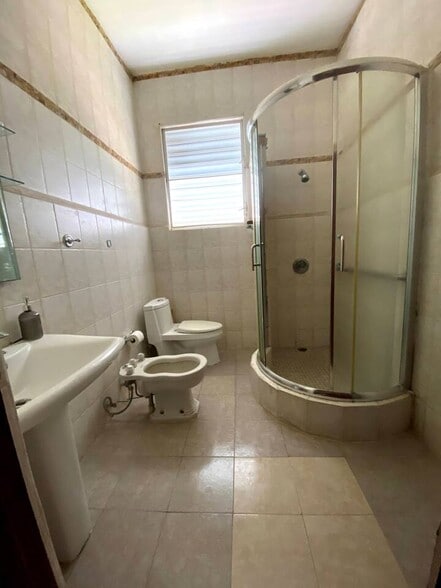 Building Photo - 445 W Mangrum Dr