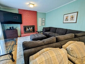 Building Photo - 9949 Tollgate Ln