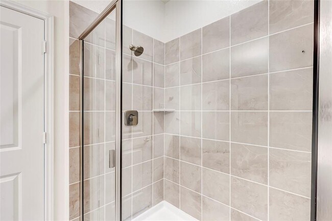 Building Photo - 1717 River Plateau Dr