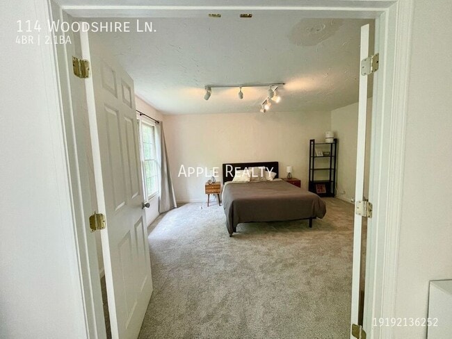 Building Photo - 114 Woodshire Ln