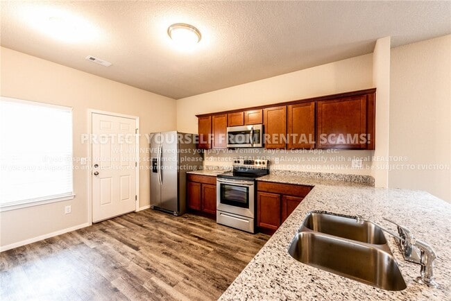 Building Photo - 4679 W Fairbanks Way