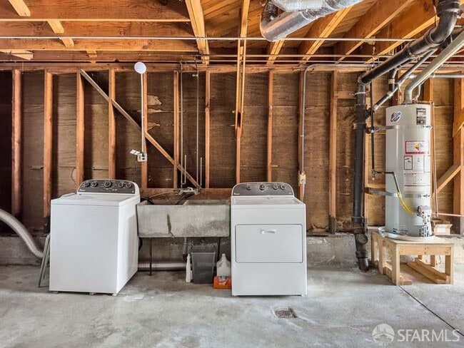 Building Photo - 346 Mangels Ave