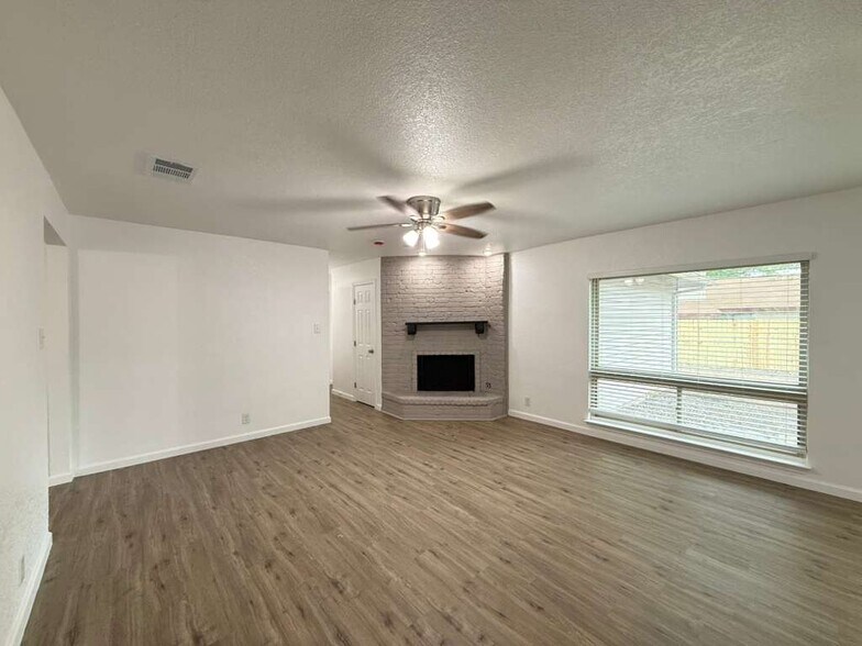 Building Photo - 7506 Fairington Dr