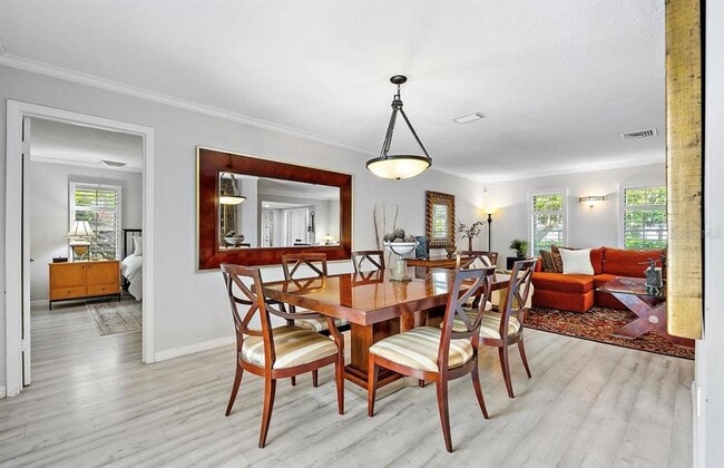 Building Photo - 4350 51st Ave S