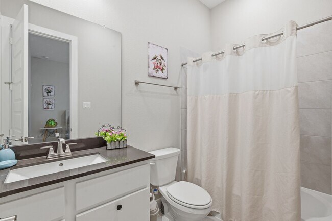 Building Photo - 28065 Willow Gln Dr