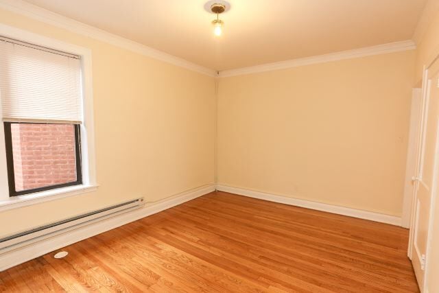 Building Photo - 3913 N Janssen Ave