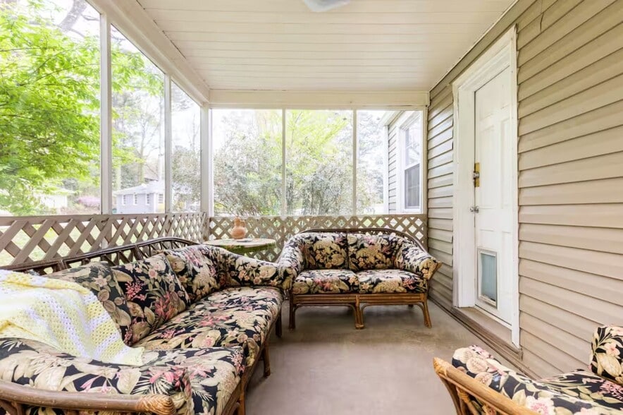 Building Photo - 1213 Carter Rd