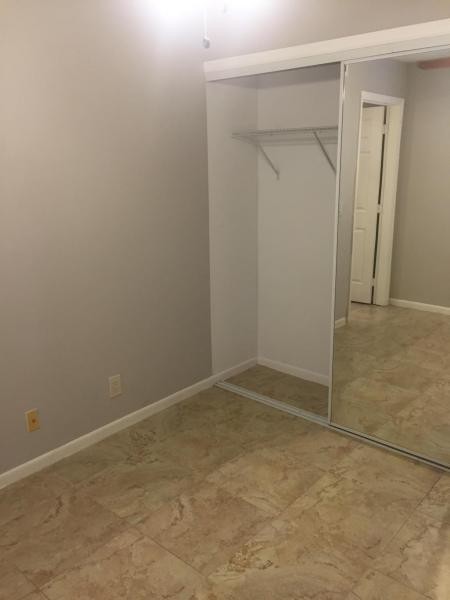 Building Photo - 4075 Village Dr