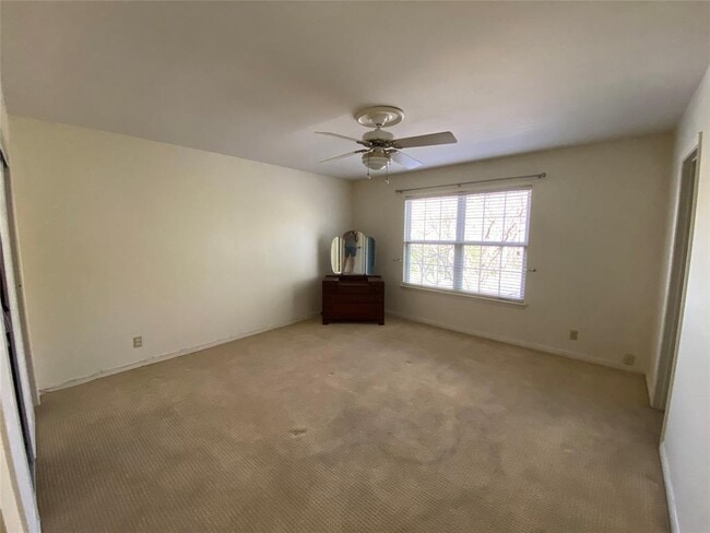 Building Photo - 6103 Bullard Dr