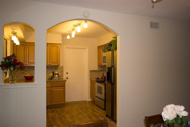 Building Photo - 5031 Fort Clark Dr