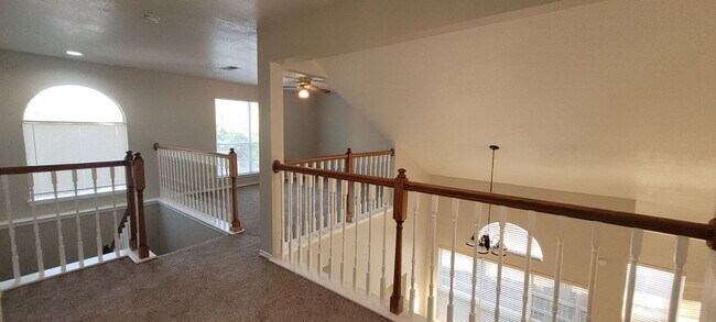 Building Photo - Beautiful Home in Woodlake Park!