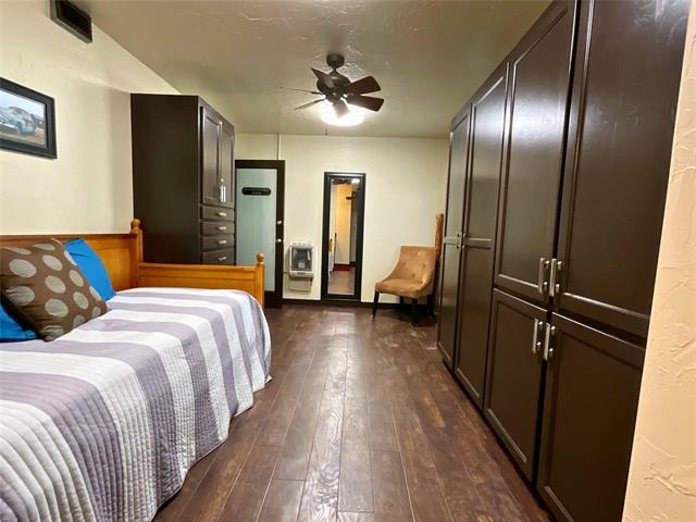 Building Photo - 104 NE 2nd St