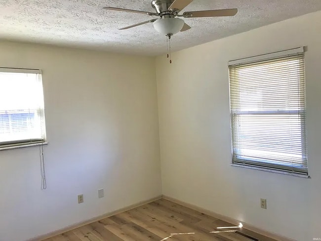 Building Photo - Charming 3 Bed, 2 Bath Ranch Home in West ...