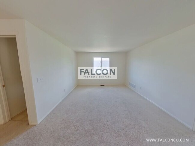 Building Photo - 6536 Graymont Dr