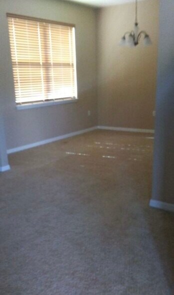 Building Photo - 3011 Azalea Blossom Dr